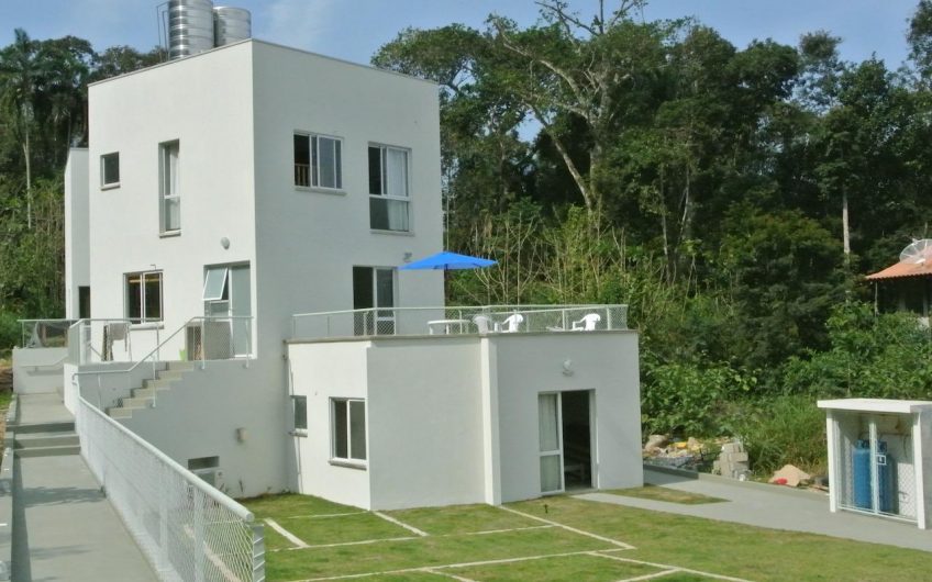 Apartamento para aluguel na temporada na Praia da Lagoinha em Ubatuba id629141