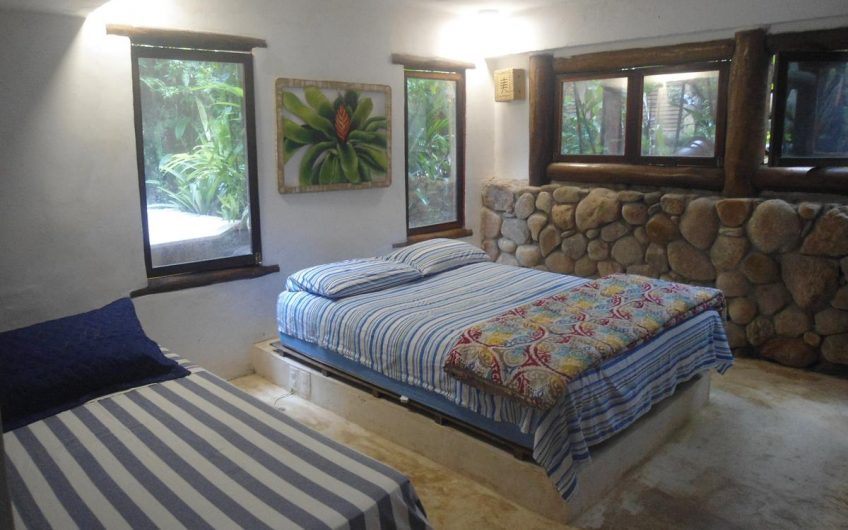 Casa para locação de temporada na Praia de Itamambuca em Ubatuba id2827558