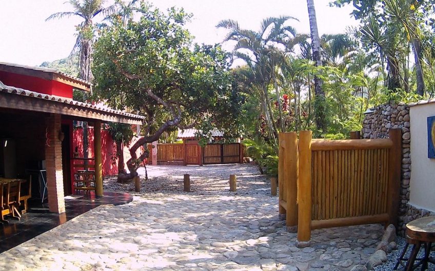 Mandacaru Chalés e Suítes – Locação de temporada na Vila de Itamambuca em Ubatuba