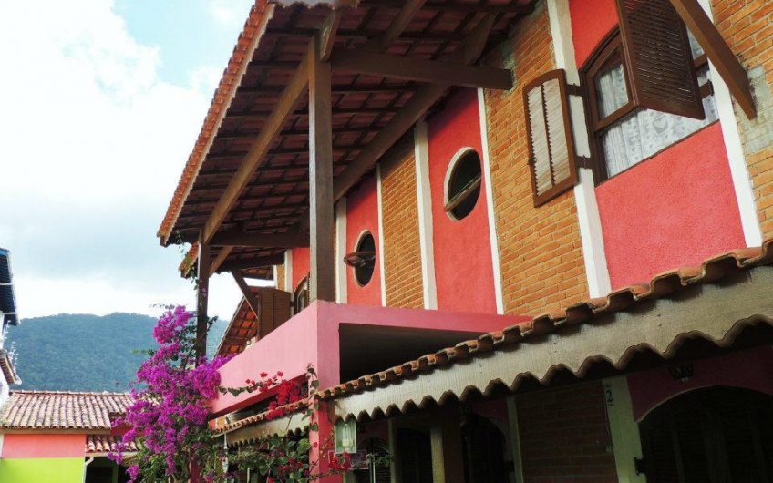 Chalé Colonial – Locação de temporada na Praia de Maranduba em Ubatuba