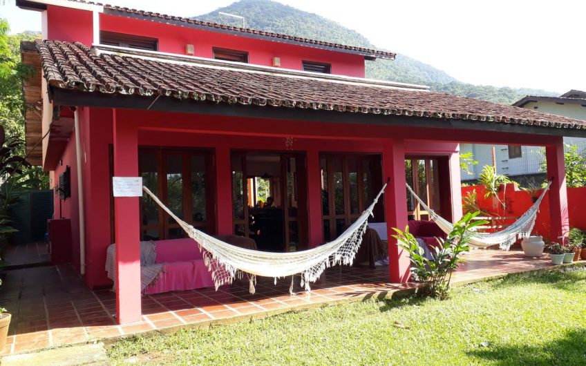 Ubatuba Surf Hostel na Praia da Lagoinha