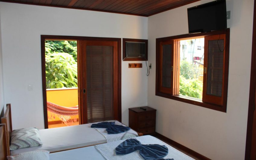 Liberdade 1057 Guest House no Centro de Ubatuba
