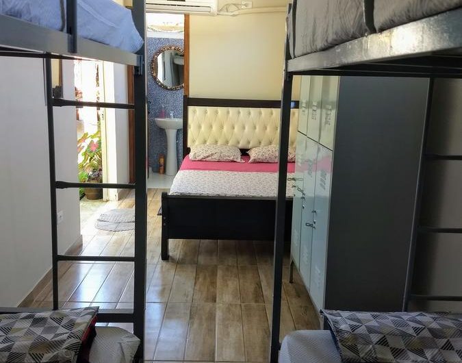 Hostel Vô Vicente no Centro de Ubatuba