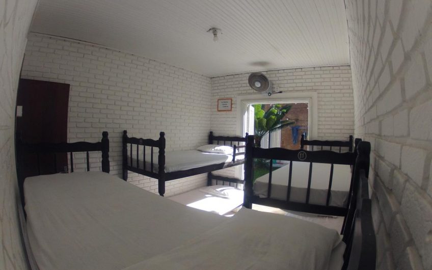 Hostel Caribe Ubatuba na Praia do Sapê em Ubatuba