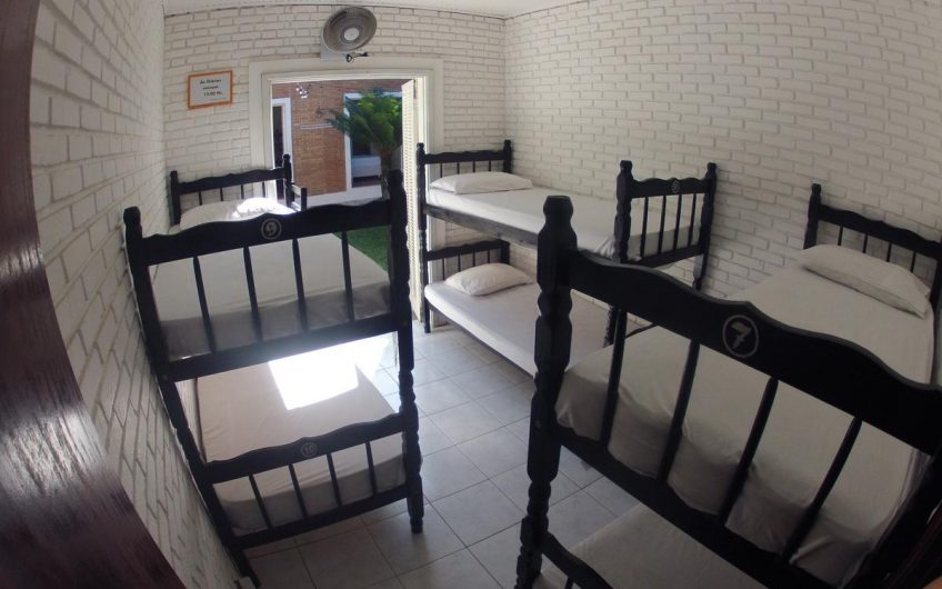 Hostel Caribe Ubatuba na Praia do Sapê em Ubatuba