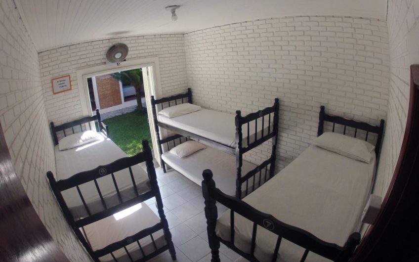 Hostel Caribe Ubatuba na Praia do Sapê em Ubatuba