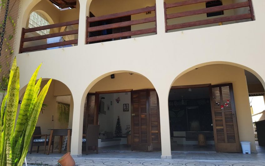 Santo Quintal Hostel na Praia do Itaguá em Ubatuba