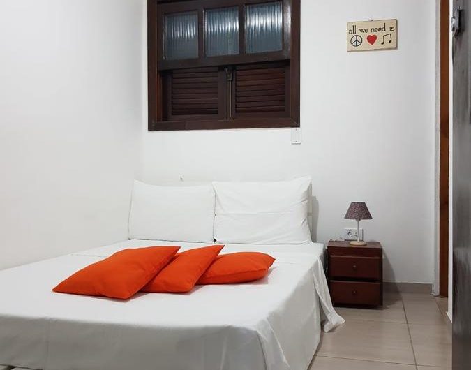 Santo Quintal Hostel na Praia do Itaguá em Ubatuba