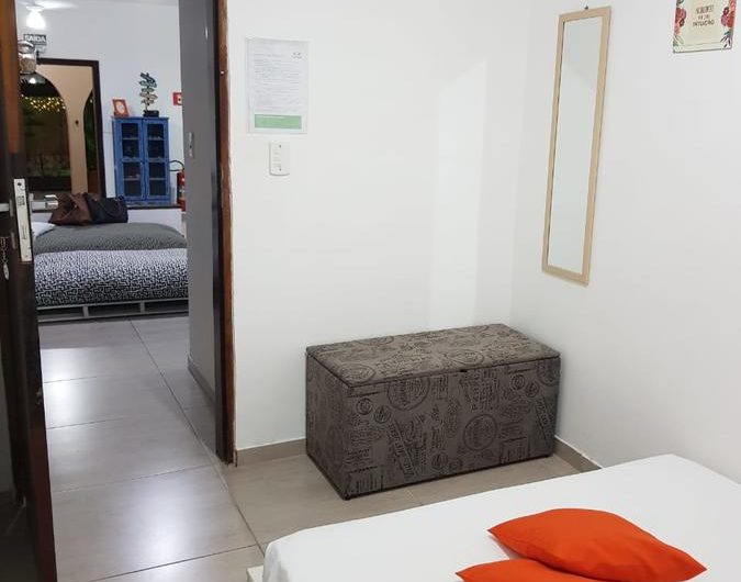 Santo Quintal Hostel na Praia do Itaguá em Ubatuba