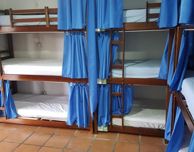 Santo Quintal Hostel na Praia do Itaguá em Ubatuba