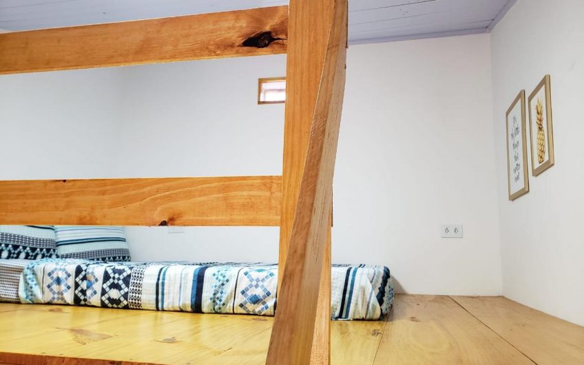 Santo Quintal Hostel na Praia do Itaguá em Ubatuba