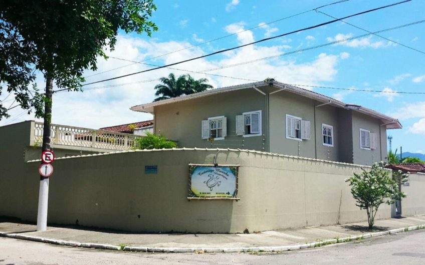 Tartaruga Marinha Hostel na Praia do Itaguá em Ubatuba
