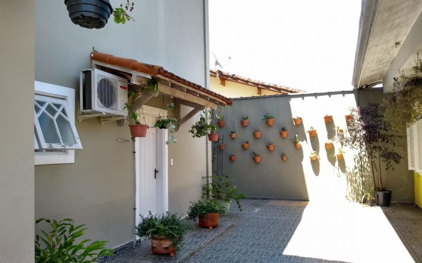 Tartaruga Marinha Hostel na Praia do Itaguá em Ubatuba