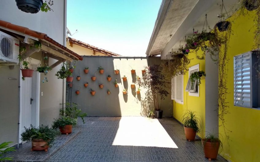 Tartaruga Marinha Hostel na Praia do Itaguá em Ubatuba