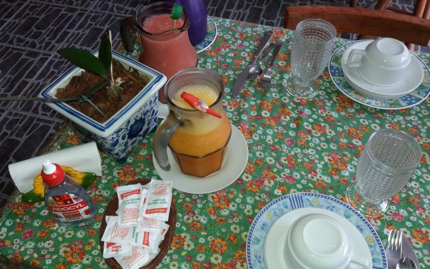 Tartaruga Marinha Hostel na Praia do Itaguá em Ubatuba