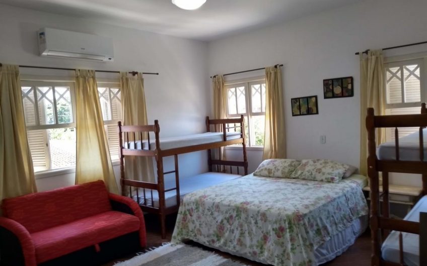 Tartaruga Marinha Hostel na Praia do Itaguá em Ubatuba