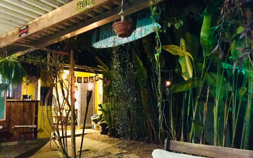 Bamboo Groove Hostel na Vila de Itamambuca em Ubatuba