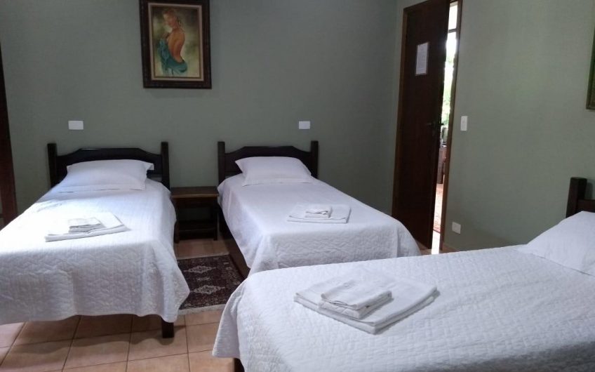 Hotel Giprita na Praia do Itaguá em Ubatuba