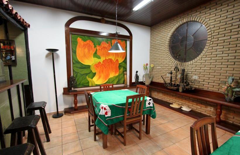 Hotel Giprita na Praia do Itaguá em Ubatuba