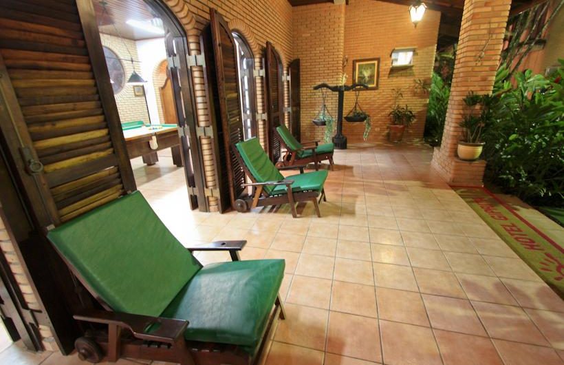 Hotel Giprita na Praia do Itaguá em Ubatuba