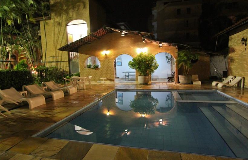Hotel Giprita na Praia do Itaguá em Ubatuba