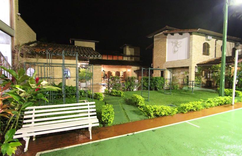 Hotel Giprita na Praia do Itaguá em Ubatuba