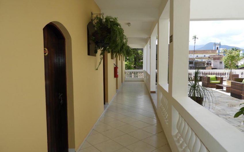 Hotel Parque Atlântico no Centro de Ubatuba