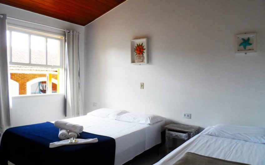 Hotel e Pousada Pouso 54 na Praia das Toninhas em Ubatuba