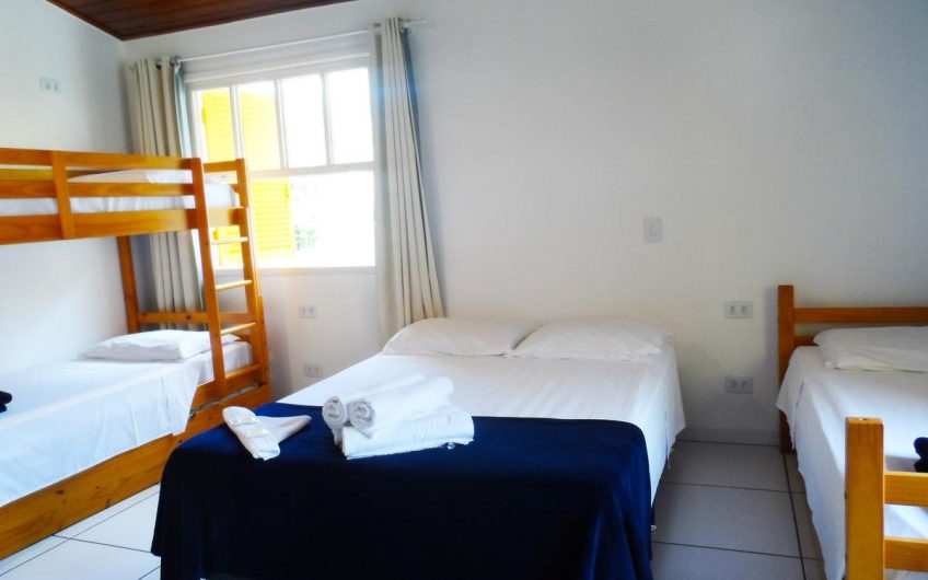 Hotel e Pousada Pouso 54 na Praia das Toninhas em Ubatuba