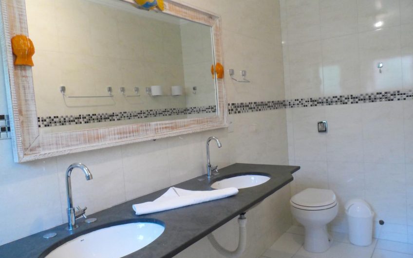 Hotel e Pousada Pouso 54 na Praia das Toninhas em Ubatuba
