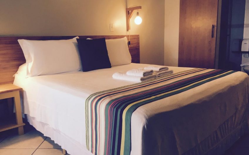 Hotel Porto Di Mare na Praia da Enseada em Ubatuba