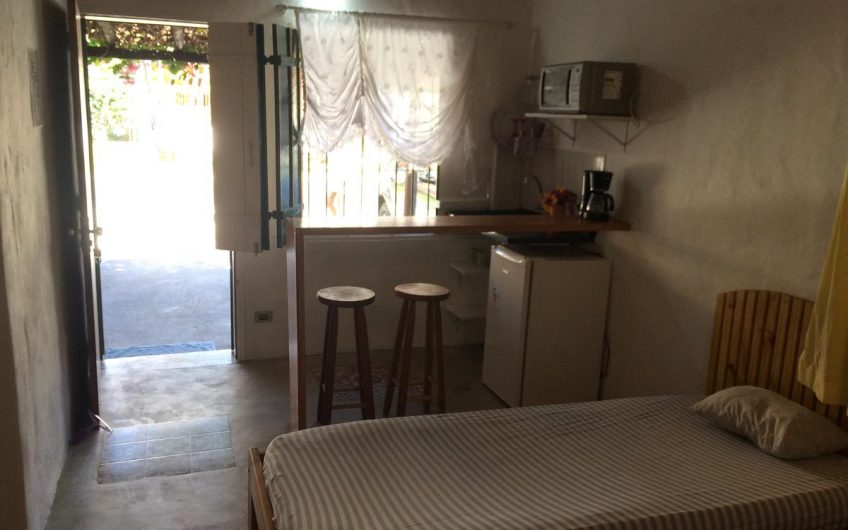 Kitnet para locação de temporada na Praia do Itaguá em Ubatuba id2829153