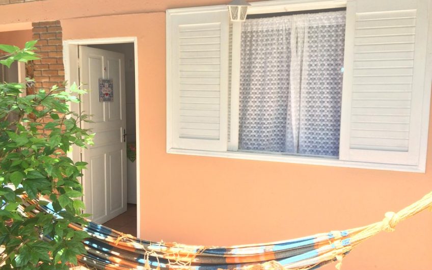 Kitnet para locação de temporada na Praia do Itaguá em Ubatuba id2829153