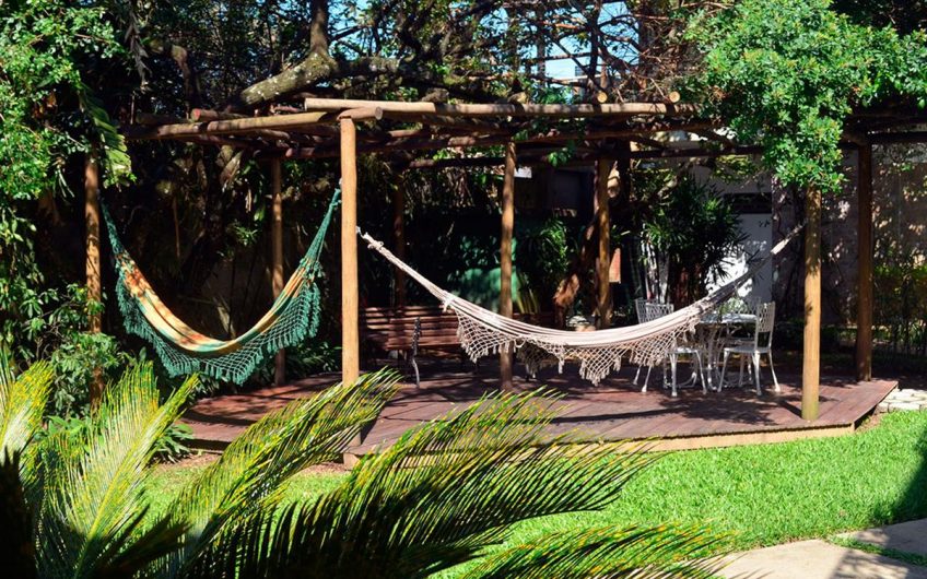 Pousada Omnimare na Praia do Itaguá em Ubatuba