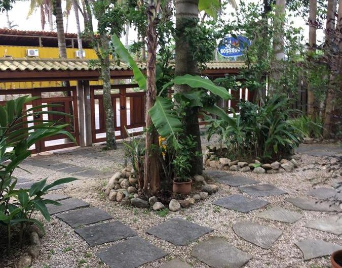 Pousada Vila do Sossego na Praia do Itaguá em Ubatuba