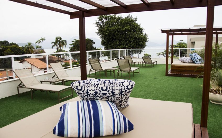 Pousada Villa Di Enzo na Praia do Itaguá em Ubatuba