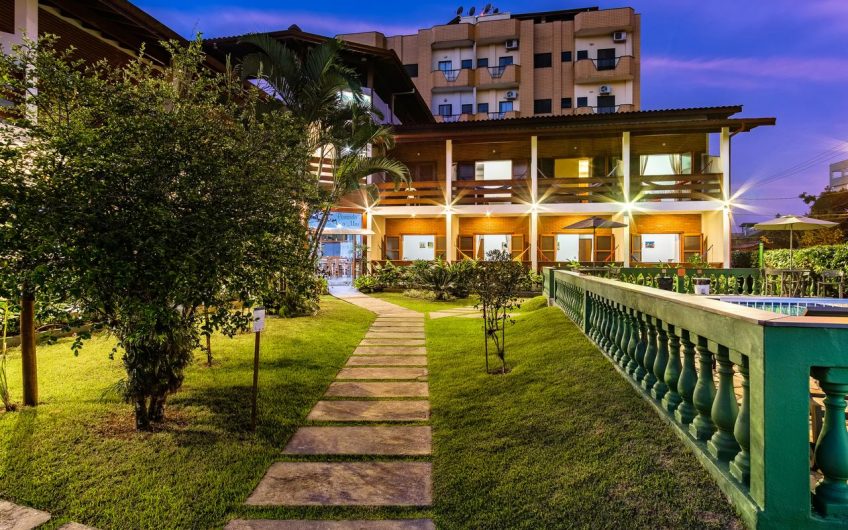 Pousada Vivamar na Praia do Itaguá em Ubatuba