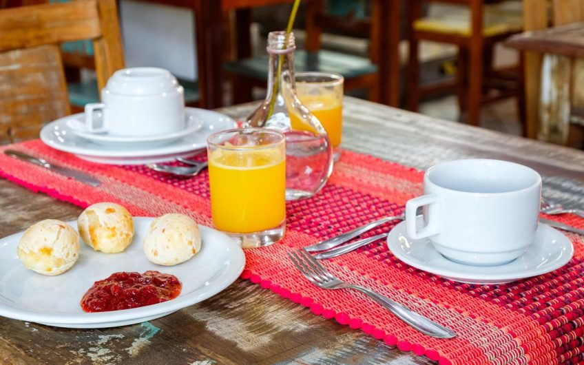 Pousada Vivamar na Praia do Itaguá em Ubatuba