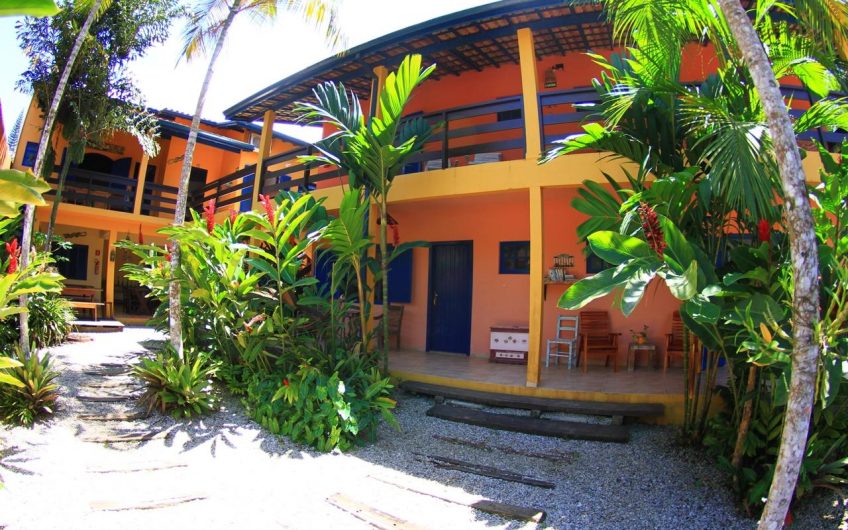 Pousada e Camping Canto do Dado na Vila de Itamambuca em Ubatuba