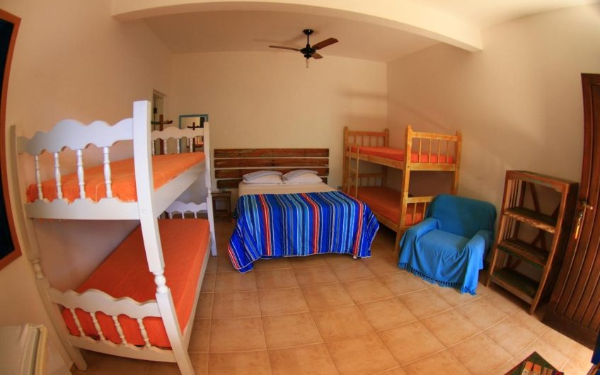Pousada e Camping Canto do Dado na Vila de Itamambuca em Ubatuba