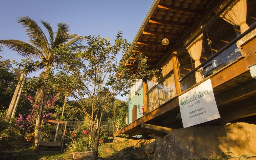 Haleiwa Chalés e Suítes na Praia do Prumirim em Ubatuba