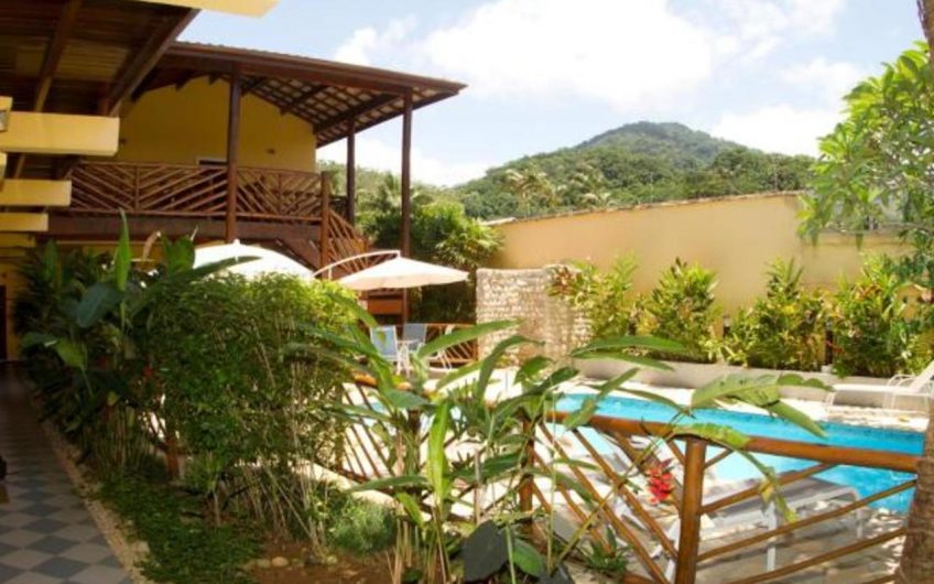 Pousada Maui na Praia das Toninhas em Ubatuba