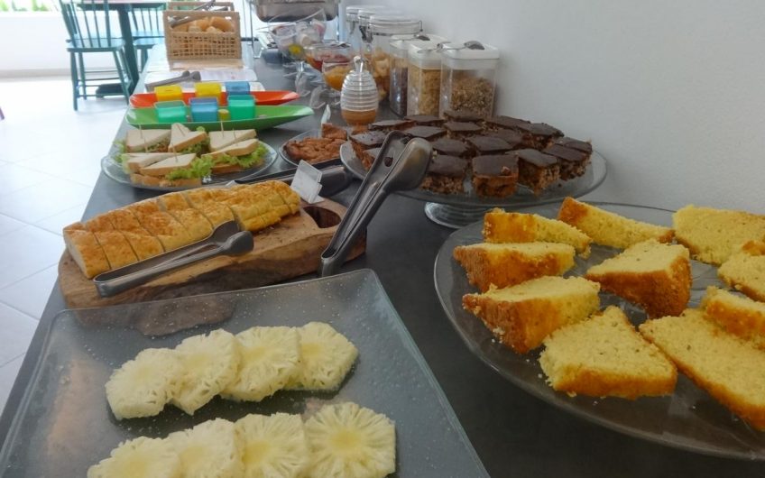 Pousada Baía das Conchas na Praia da Enseada em Ubatuba