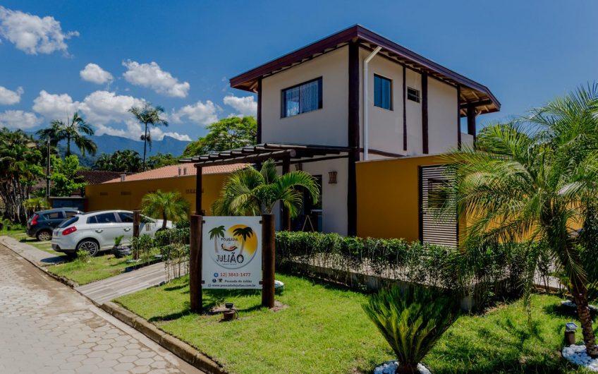 Pousada do Julião na Praia da Lagoinha em Ubatuba