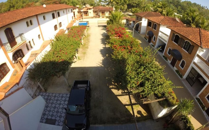 Pousada Sununga Flats na Praia do Lázaro em Ubatuba