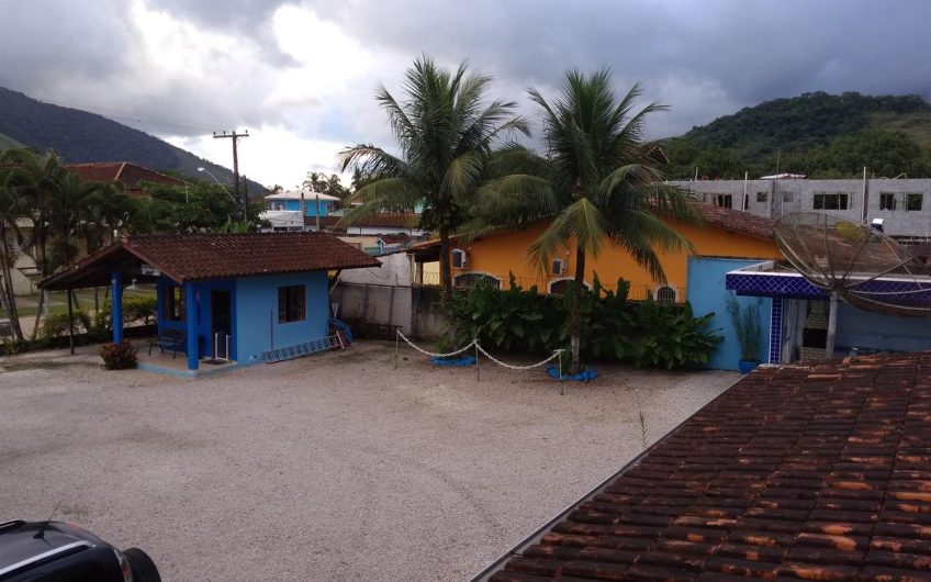 Pousada Aquaria na Praia de Maranduba em Ubatuba