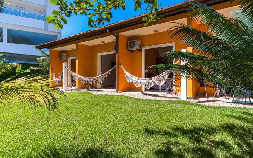 Pousada Villa Piemonte na Praia das Toninhas em Ubatuba