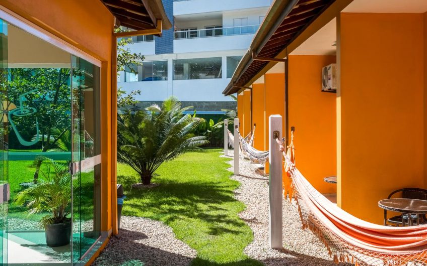 Pousada Villa Piemonte na Praia das Toninhas em Ubatuba