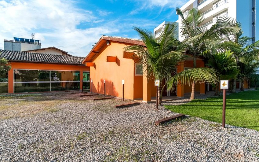 Pousada Villa Piemonte na Praia das Toninhas em Ubatuba
