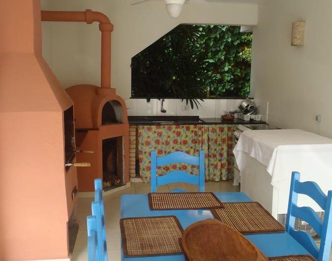 Vila Weiss Flats na Praia Grande em Ubatuba